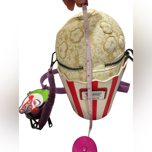 Loungefly Killer Klowns Popcorn Crossbody purse - Picture 7 of 10